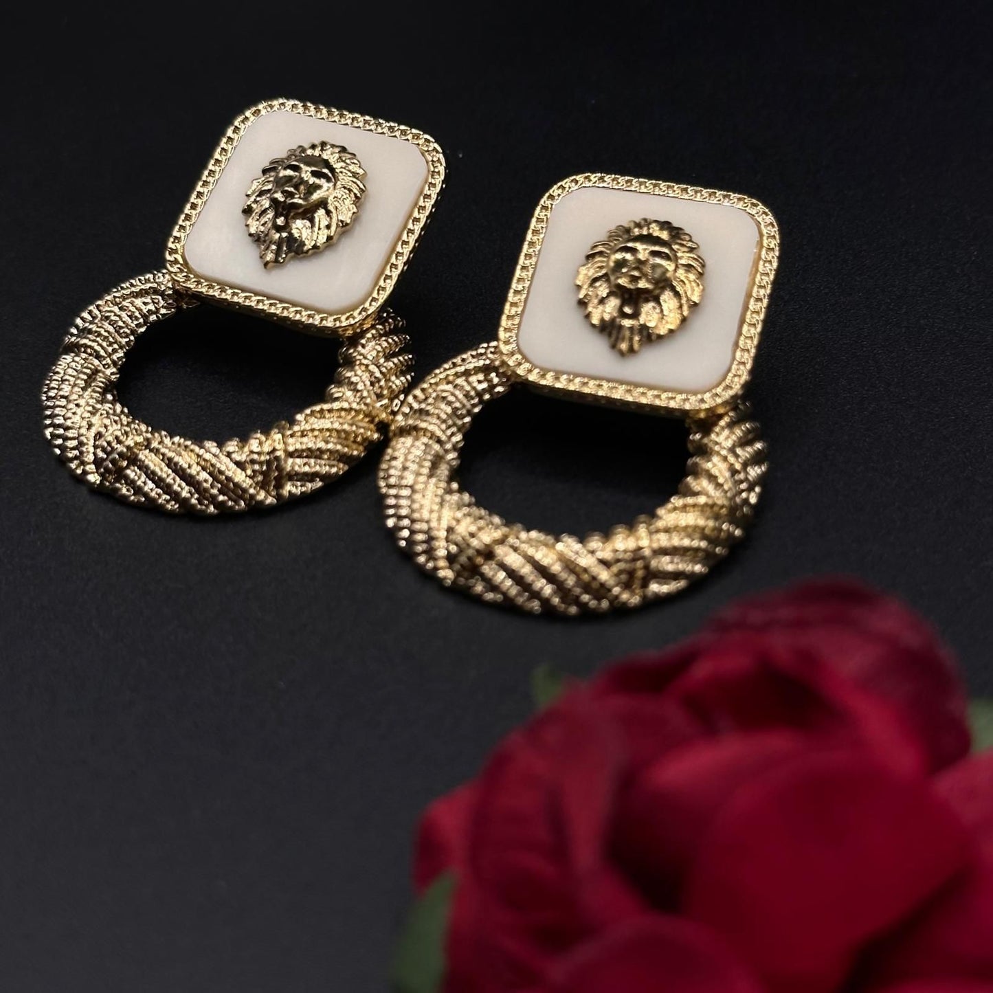 Boucles d’Oreilles Lion Doré