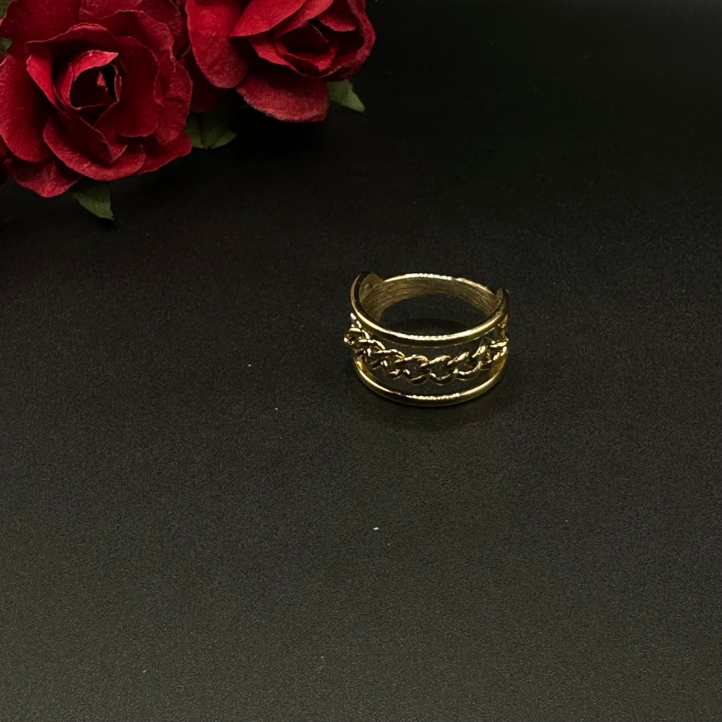 Bague à chaîne dorée