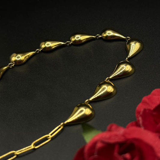Collier Doré Gouttes Modernes