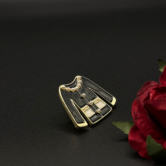Broche Veste Élégance Perles Noires