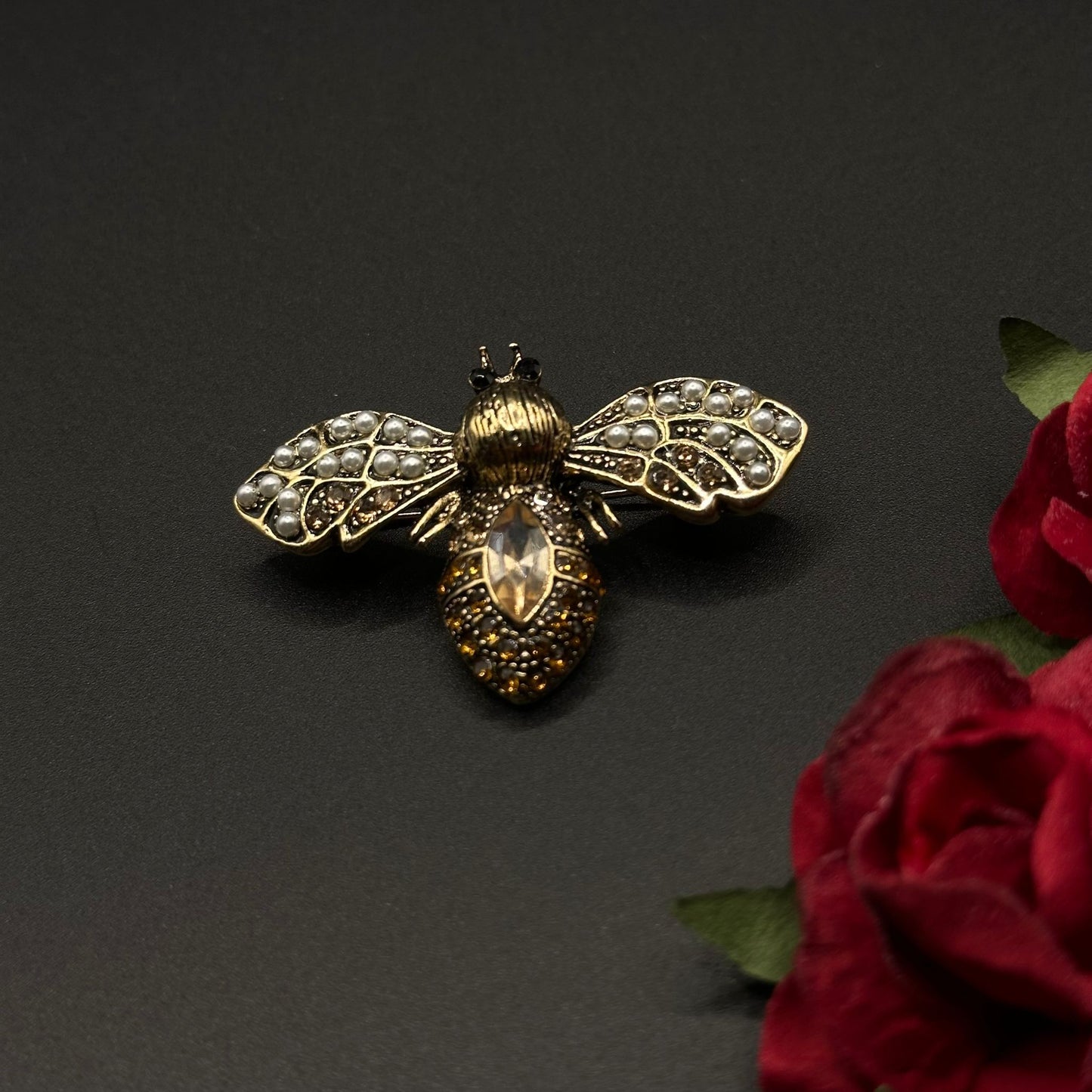 Broche Abeille Royale Strass & Perles
