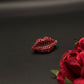 Broche Rouge à Lèvres Glamour Doré