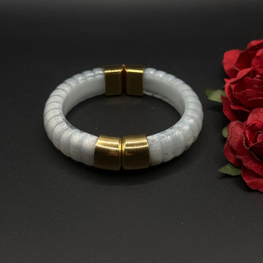 Bracelet Résine Ivoire & Anneaux Dorés - Chimane Accesories