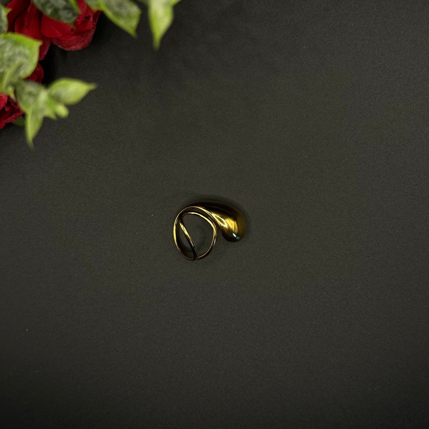 Bague goutte dorée