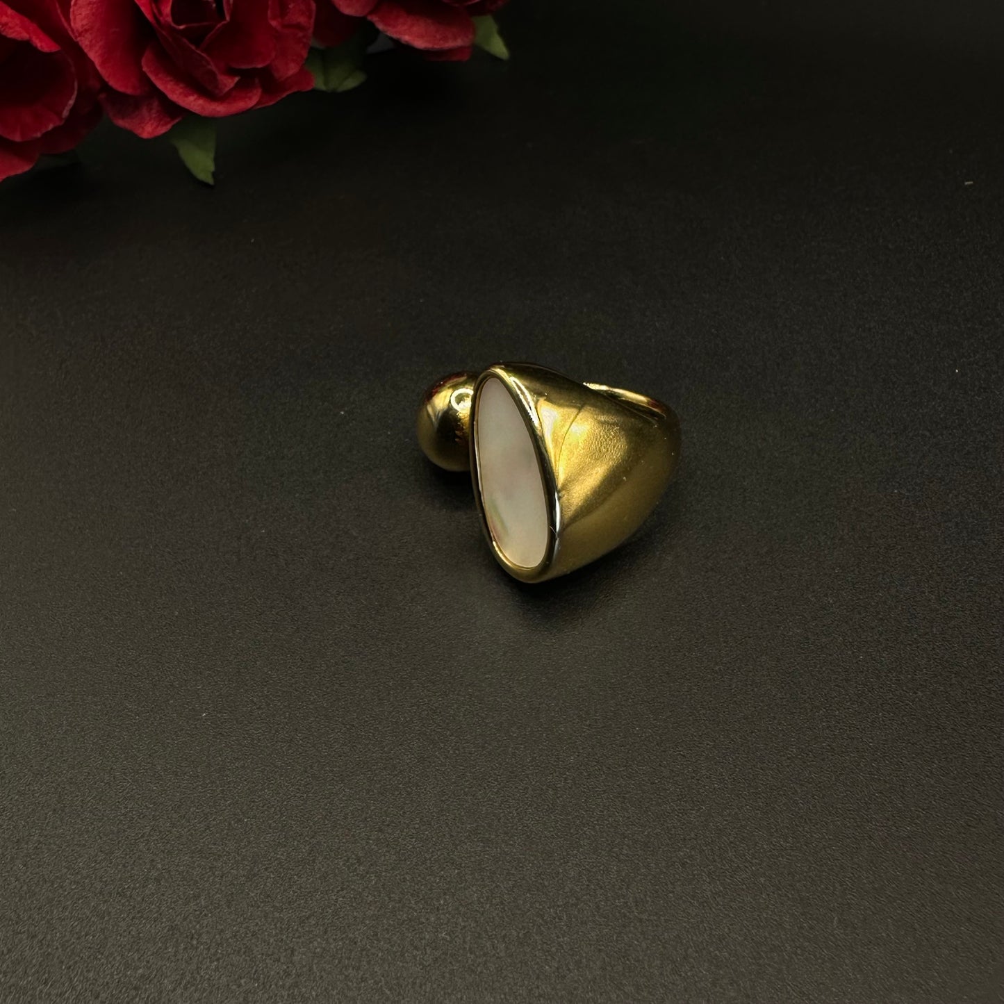 Bague nacre dorée