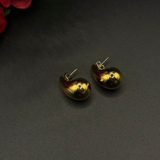 Boucles d’oreilles goutte dorée
