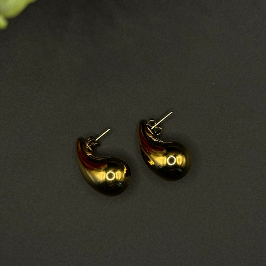 Boucles d’oreilles goutte dorée