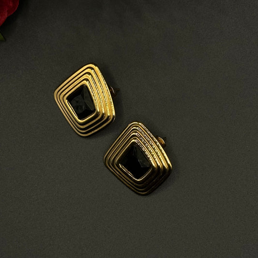 Boucles d’oreilles carré noir et doré